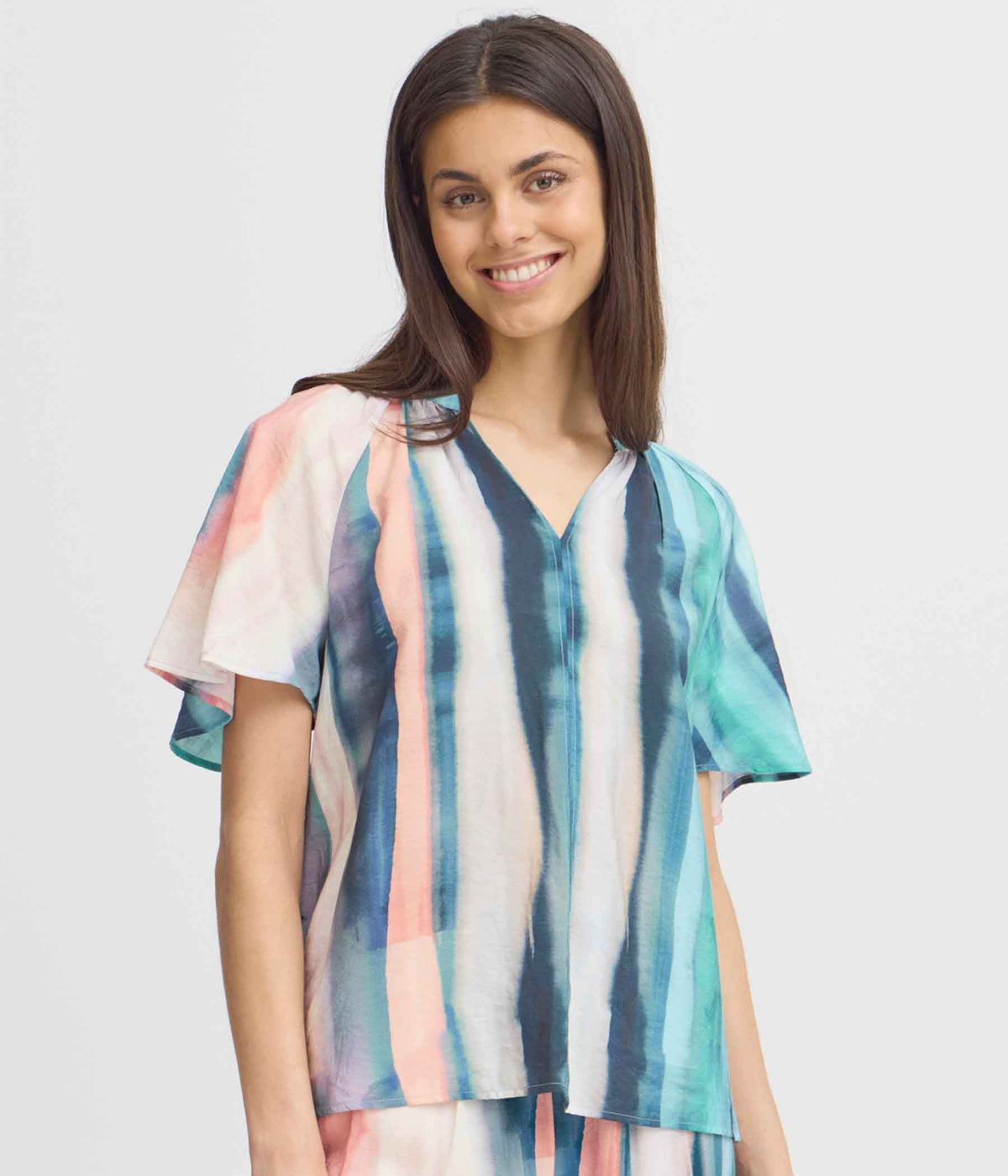 FRANSA LINNY BLOUSE IN GREEN AND CORAL MIX.