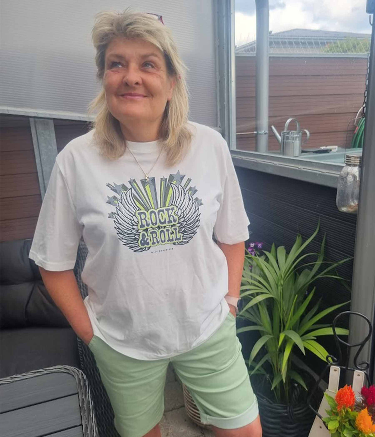 ZE-ZE SANNE SHORTS IN PISTACE GREEN