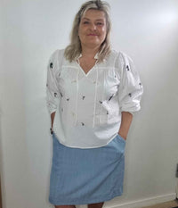 B.YOUNG LANA SKIRT IN LIGHT BLUE DENIM