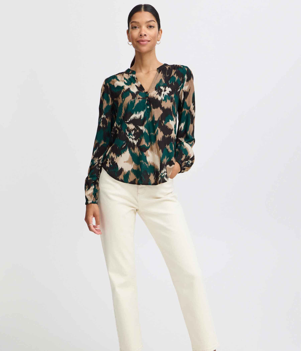 B.YOUNG JOSA BLOUSE IN GREEN, BLACK AND MOCCA