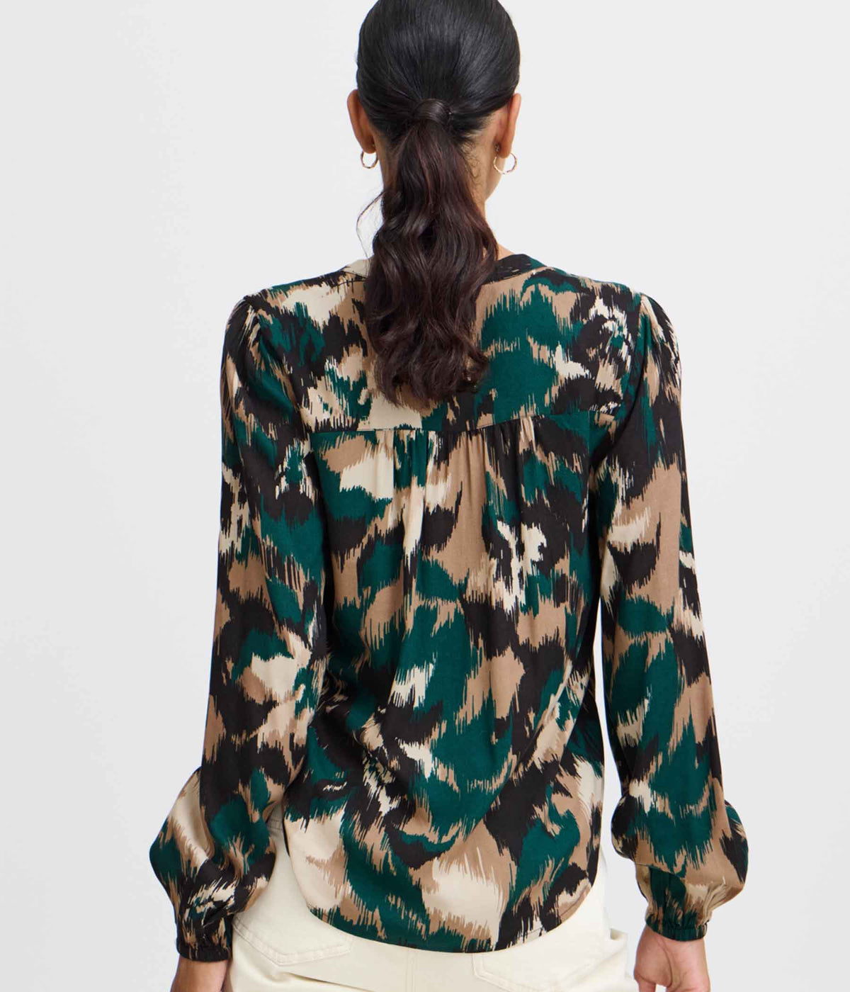 B.YOUNG JOSA BLOUSE IN GREEN, BLACK AND MOCCA