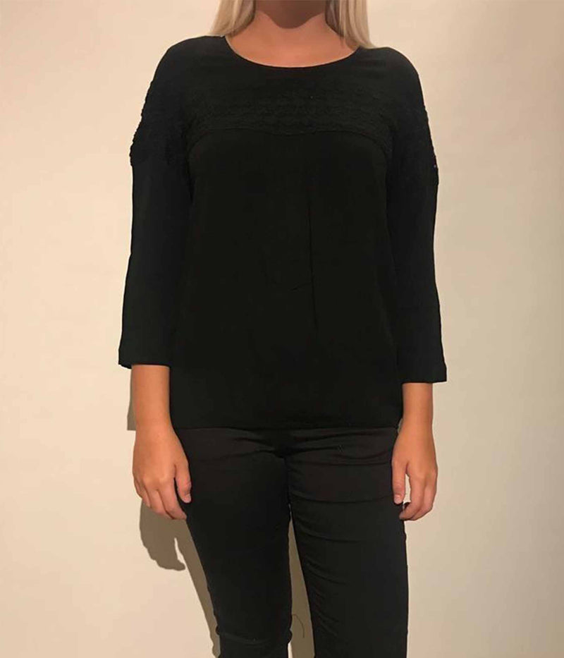 ZE-ZE ELINOR BLOUSE IN BLACK