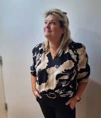 B.YOUNG JOSA BLOUSE IN BLACK AND BIRCH