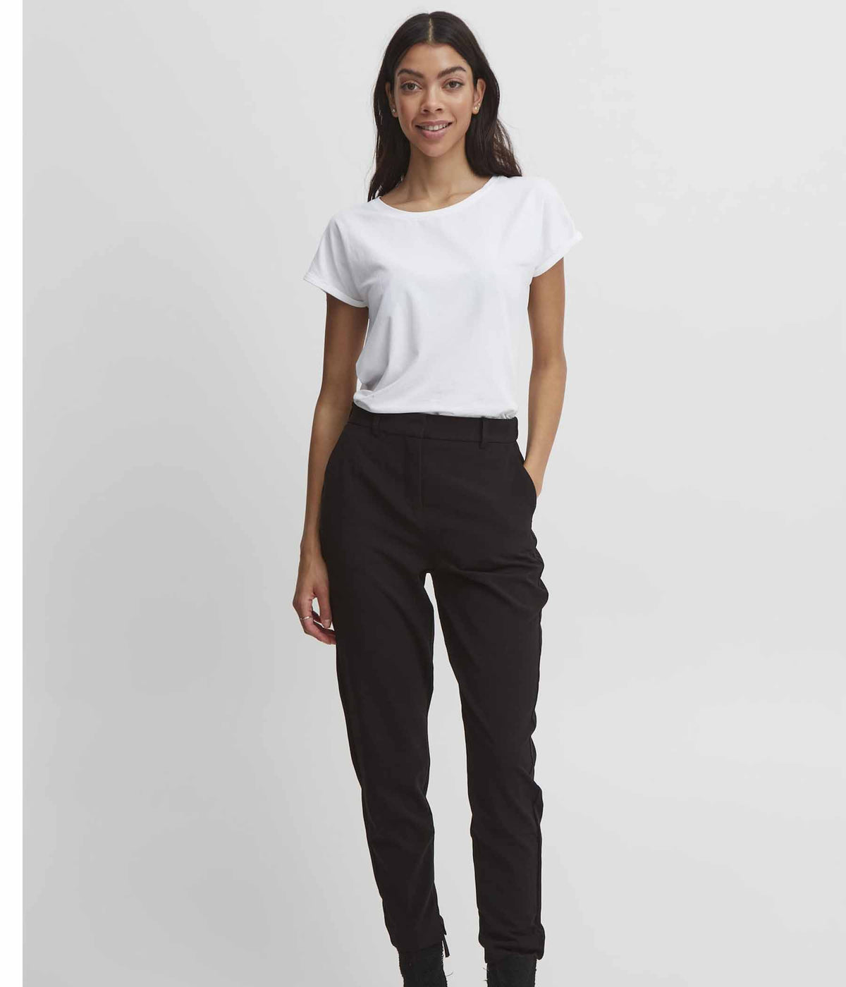 B.YOUNG DANTA TROUSERS IN BLACK - 7/8 