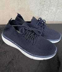 NAVY SNEAKERS