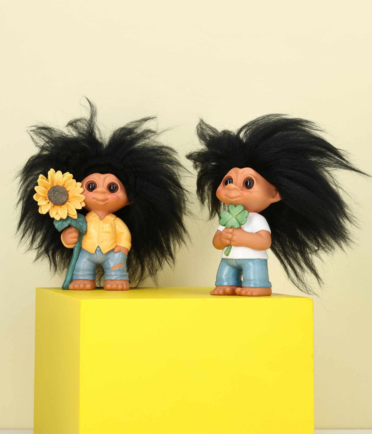 LYKKETROLEN SOLSIKKEN.