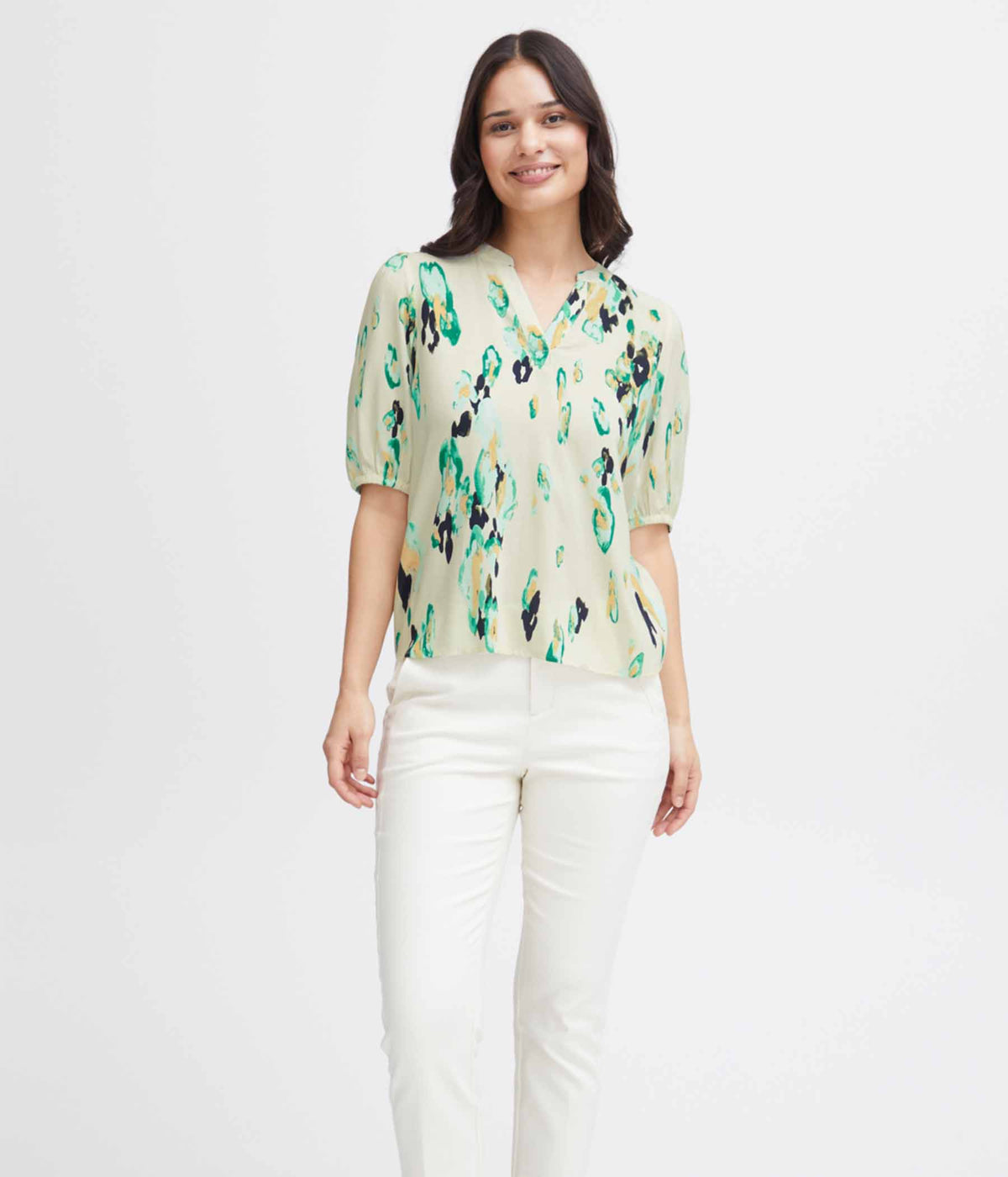 FRANSA MERLE BLOUSE IN GREEN AND CREAM COLOR.