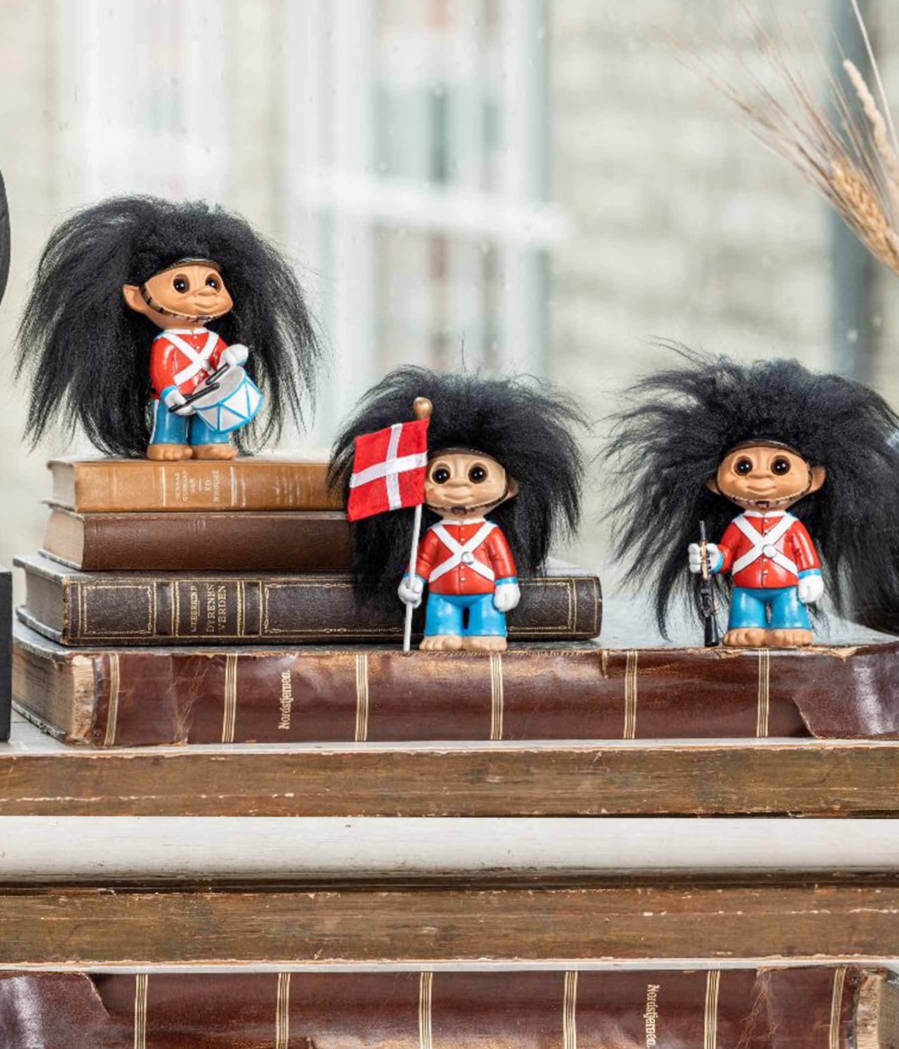 LUCKY TROLL GUARDS WITH DRUM - OUR HEROES – Heidisbutik