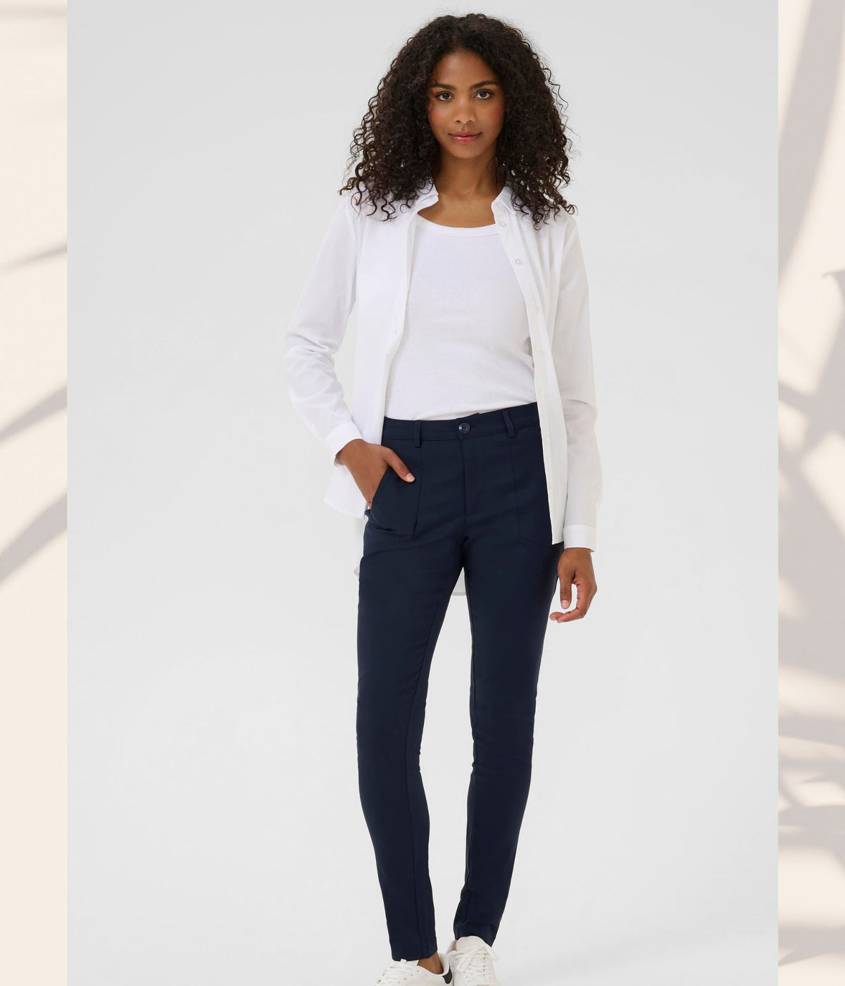 KAFFE VERA BUKSER I MARINEBLÅ