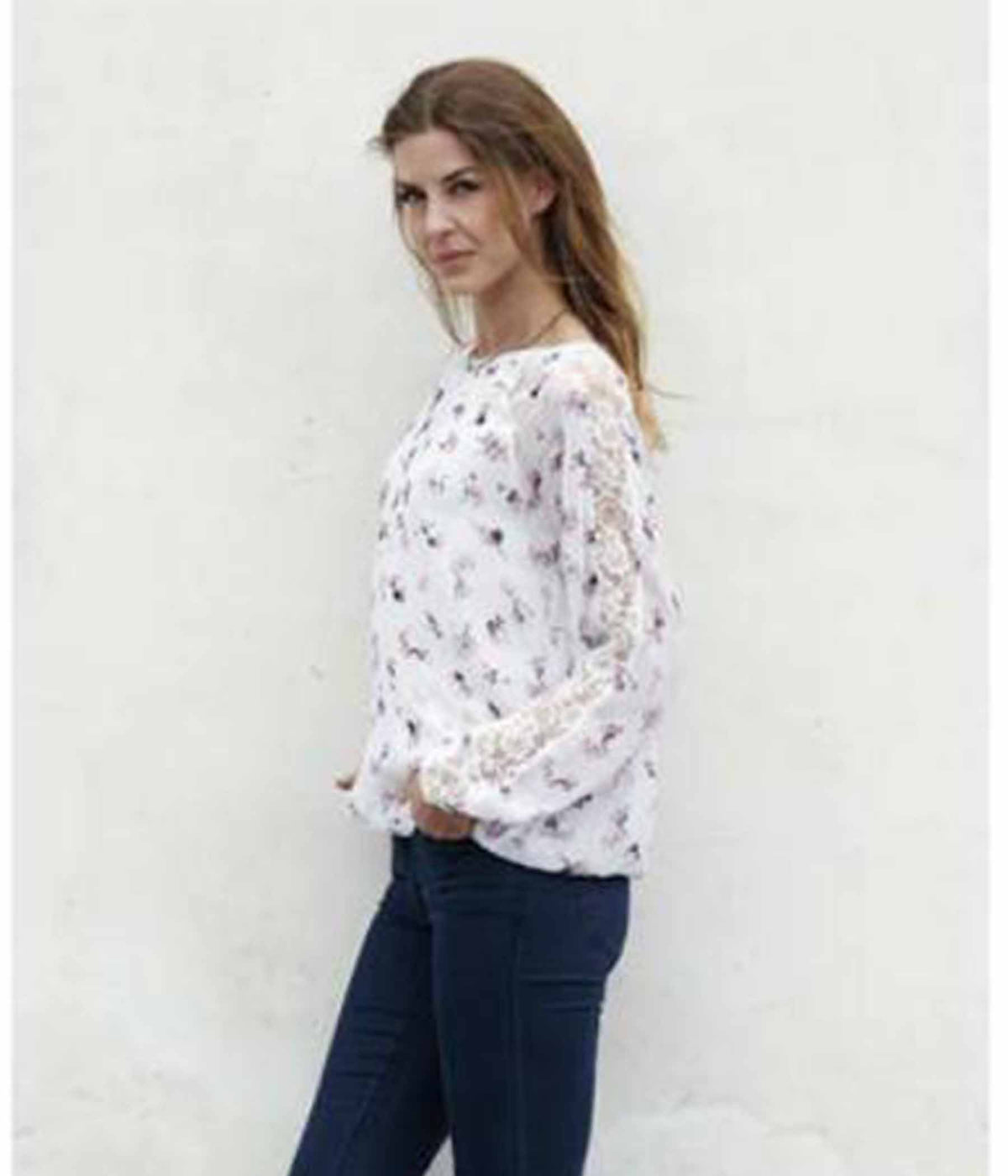COFFEE BLOUSE WITH LACE IN CREAM