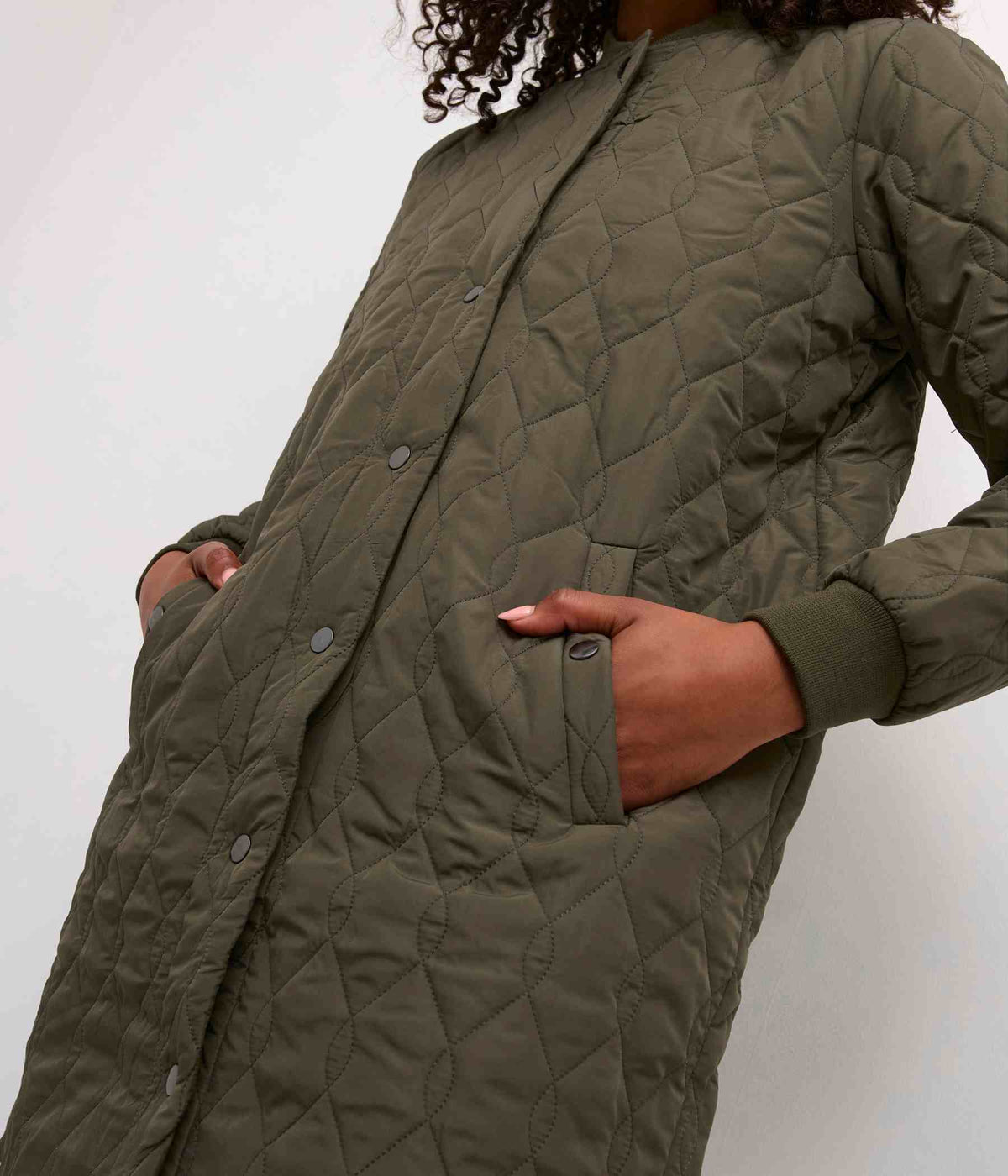 KAFFE SHALLY QUILIED JAKKE I GRAPE LEAF