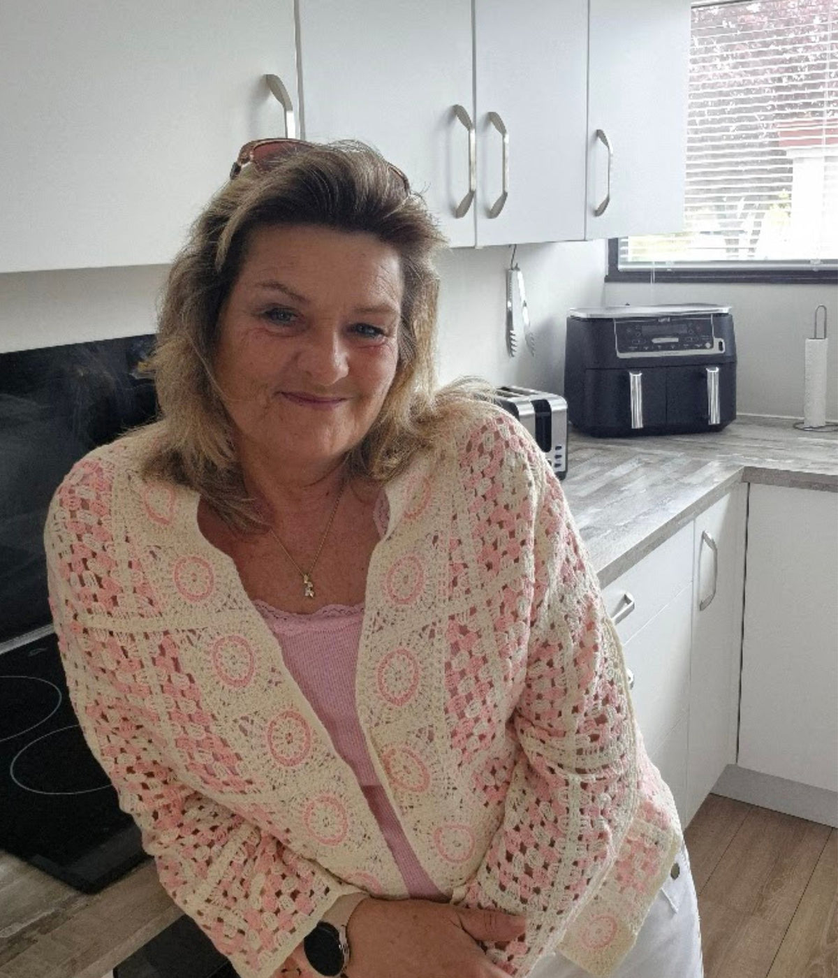 LUXZUZ POLLY CARDIGAN I LYSERØD