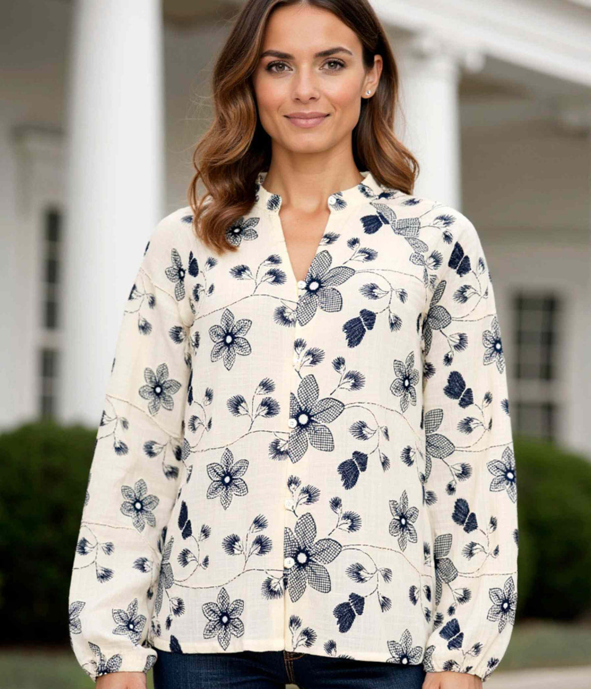 OFELIA FLORA SKJORTE I CREME OG MARINEBLÅ