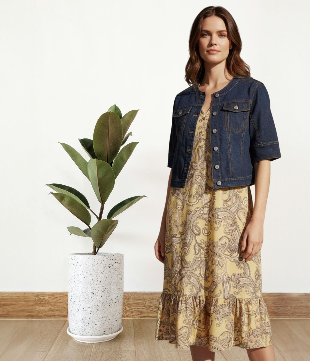 OFELIA DISA JAKKE I MØRK DENIM.