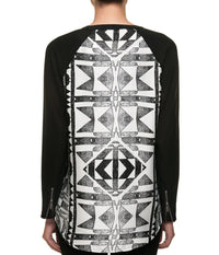 ONE-TWO BLUSE I SORT MED HVID
