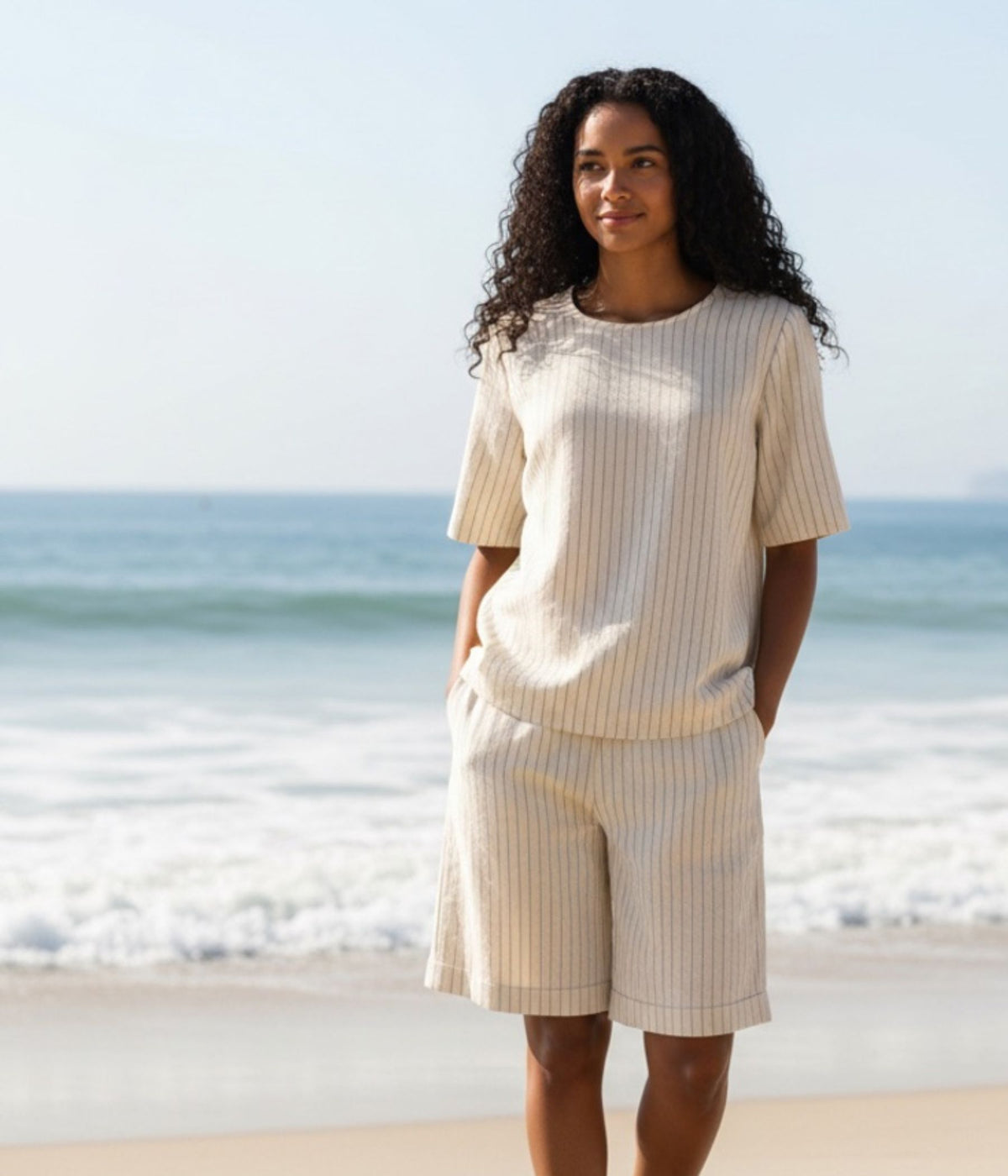 OFELIA FREJA SHORTS I SAND.