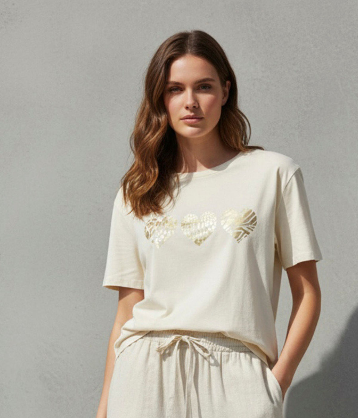 OFELIA LETTY T-SHIRT I CREME FARVE