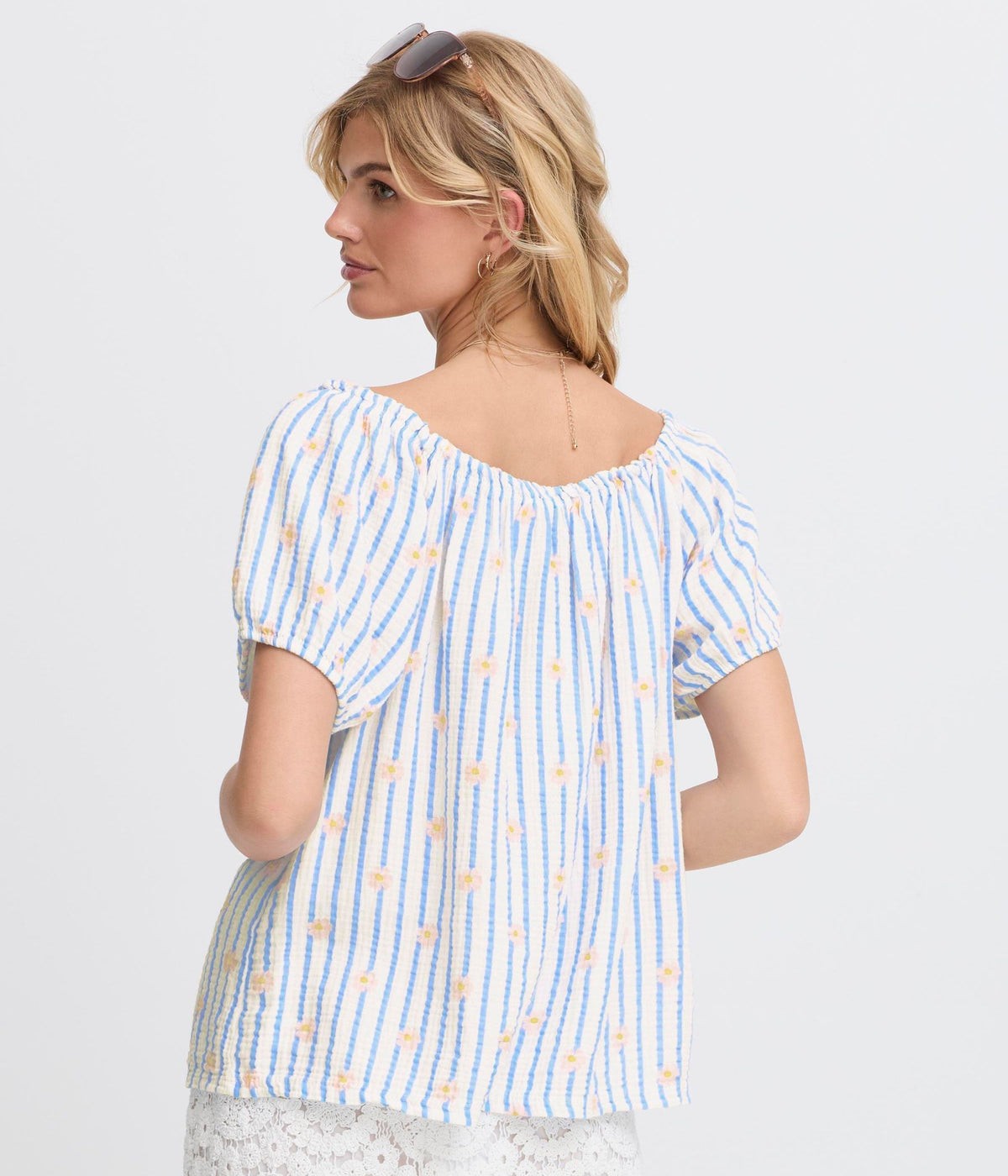 SORBET GISSELE BLUSE I HVID OG BLÅ