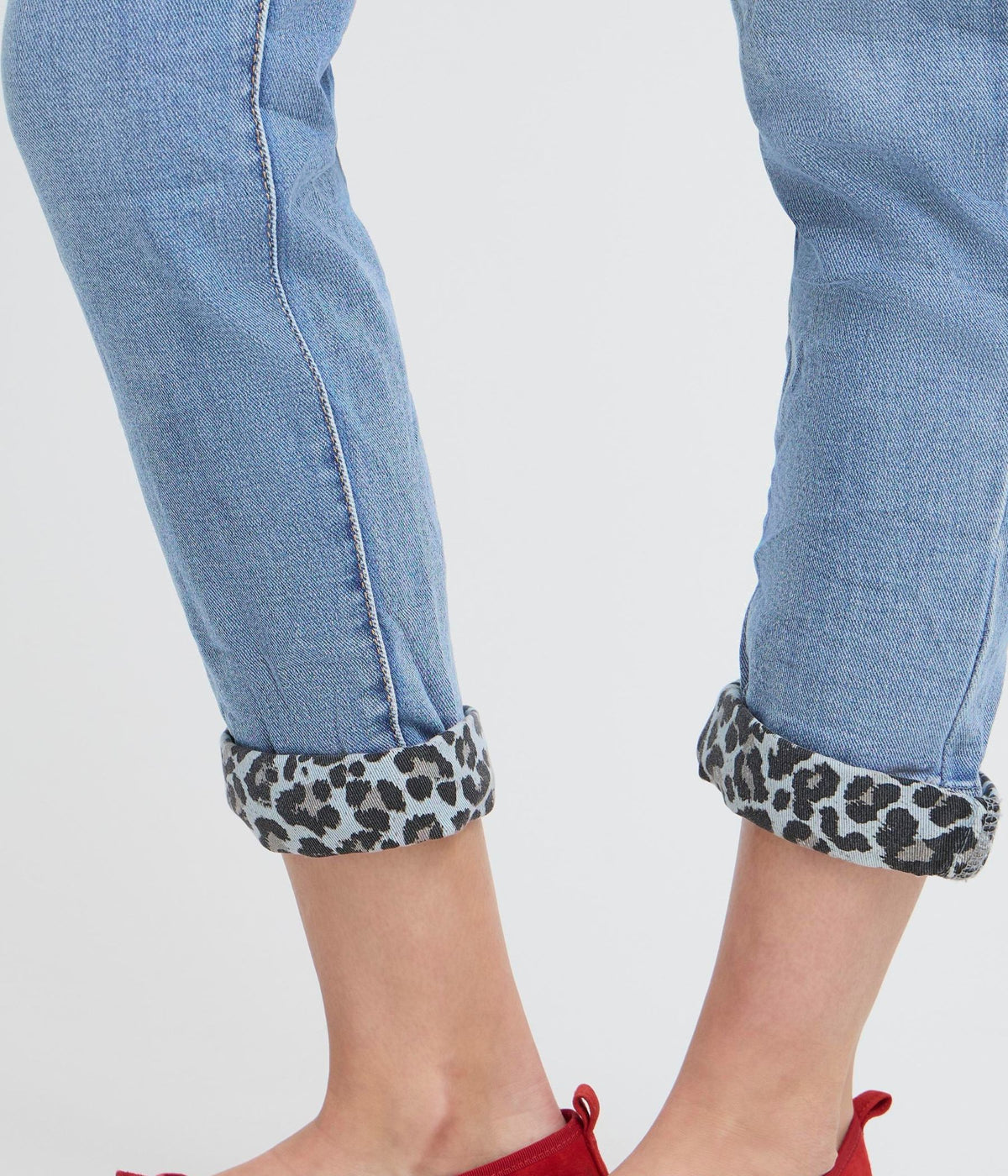 SOBET SUGAR JEANS MED LEOPARD DETALJER