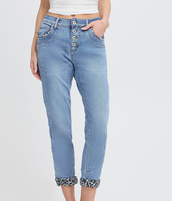 SOBET SUGAR JEANS MED LEOPARD DETALJER