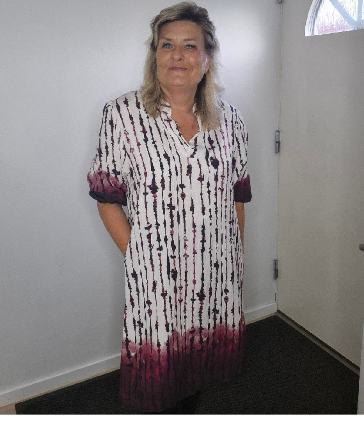 VANTING KJOLE I BORDEAUX OG OFFWHITE