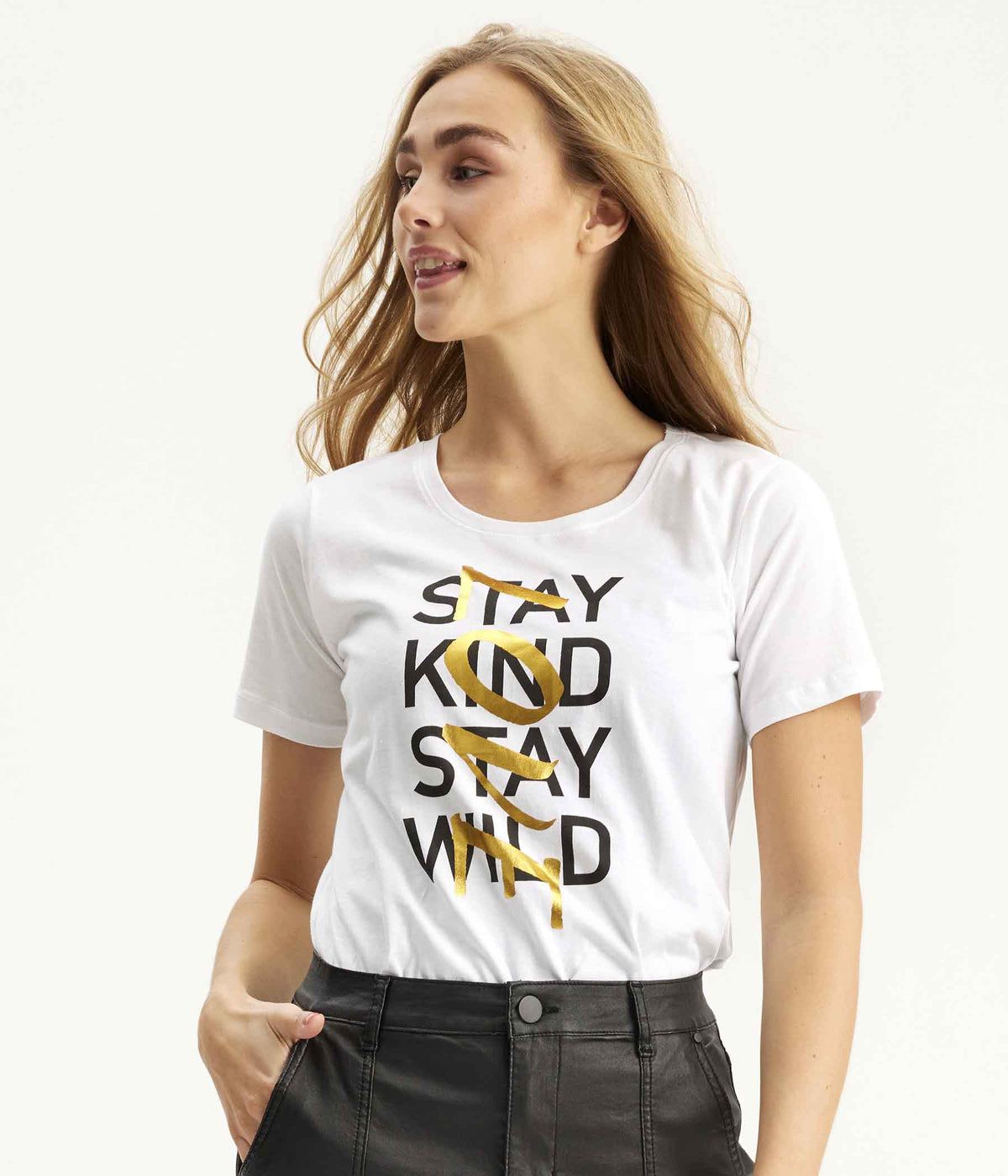 ZE-ZE HARLEE T-SHIRT IN WHITE