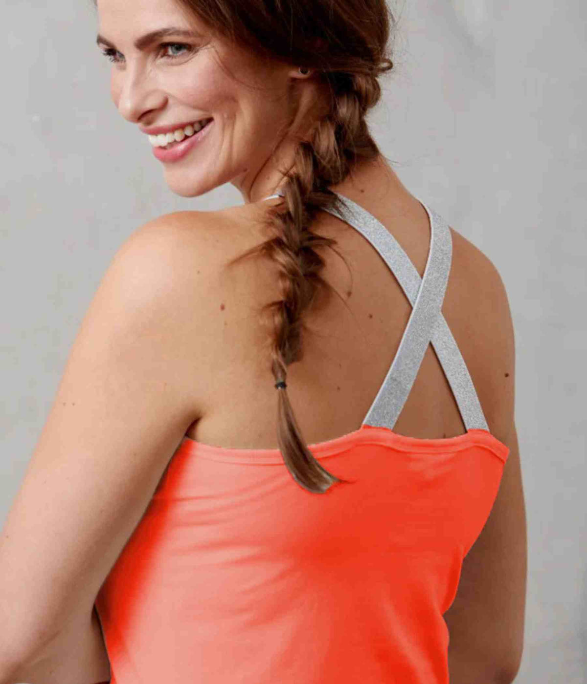 ZE-ZE TARA TOP I KORAL.