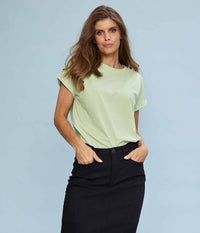 ZE-ZE FLORENZ T-SHIRT IN GREEN