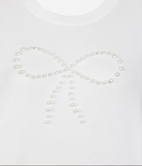 ZE-ZE BETHANY T-SHIRT I CREME MED PERLER