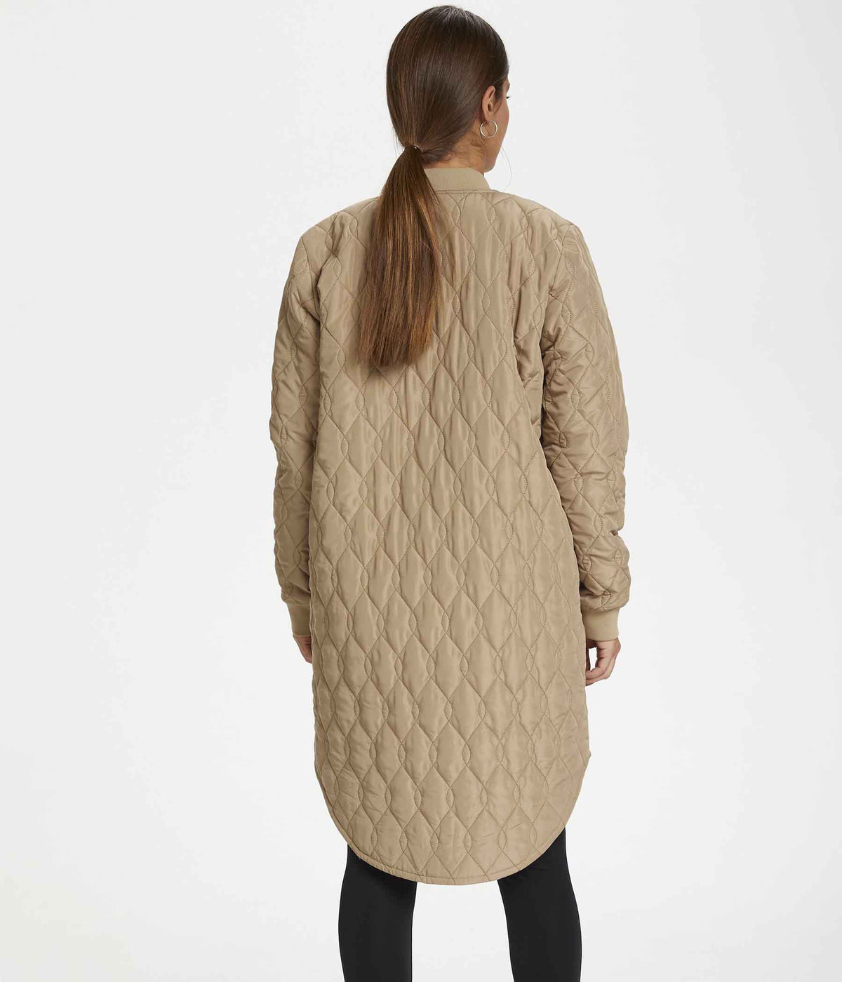 COFFEE SHALLY QUILIED JACKET IN SAND