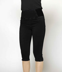 ZE-ZE PIXIE CAPRI PANTS IN BLACK