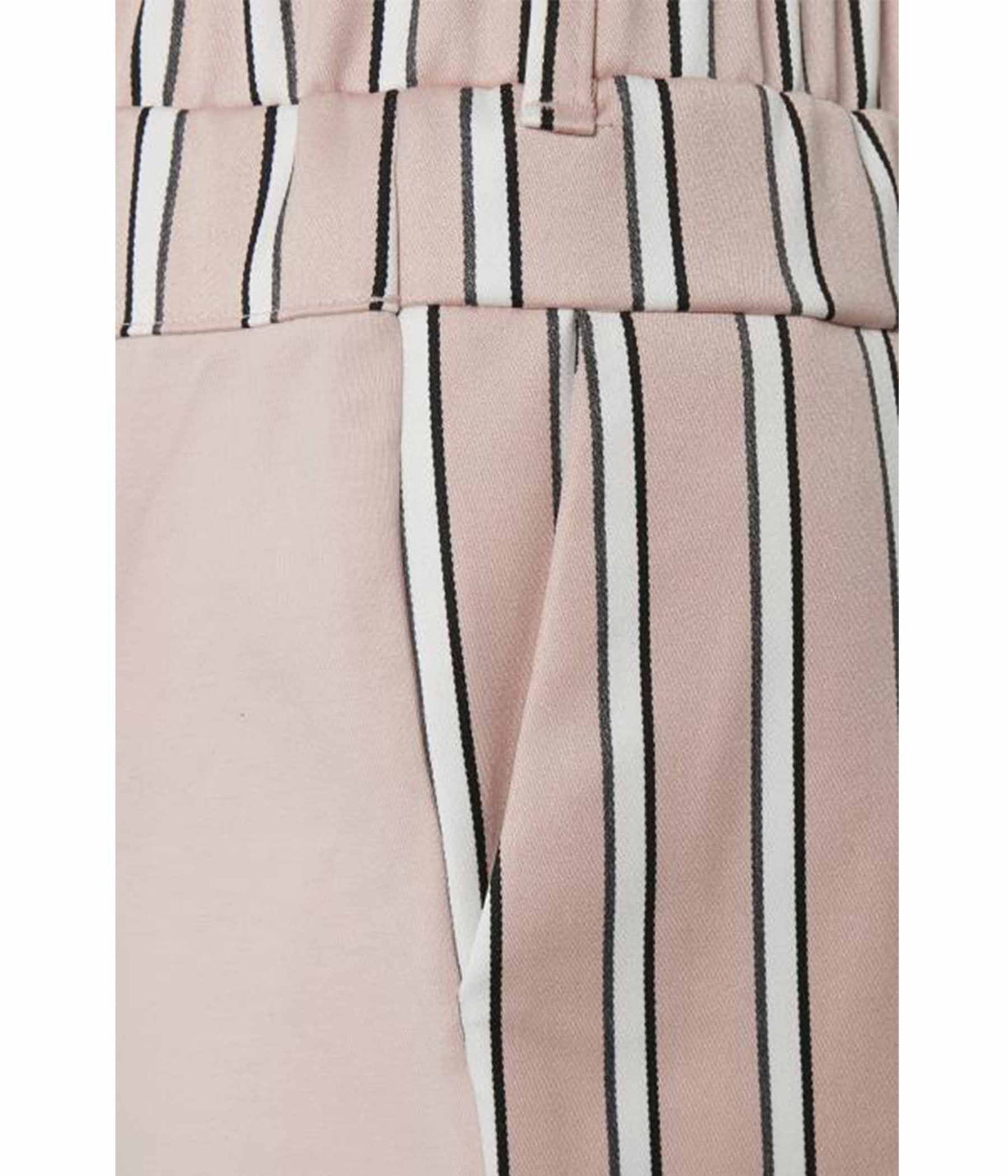 KAFFE BERMUDA SHORTS I PEACH