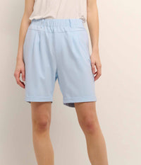 KAFFE BERMUDA JILLIAN SHORTS I CASHMERE BLUE