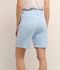 KAFFE BERMUDA JILLIAN SHORTS I CASHMERE BLUE