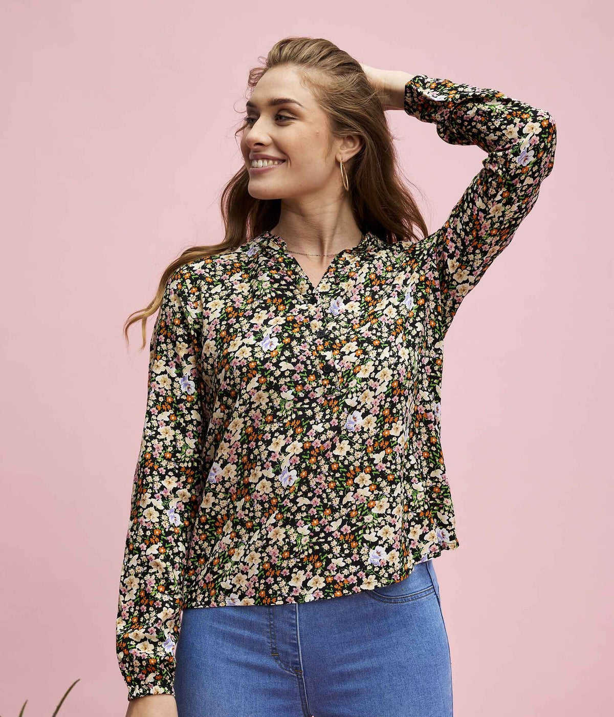 bruger Mappe filosofisk Ze-Ze Relly bluse i sort med blomster print – Heidisbutik