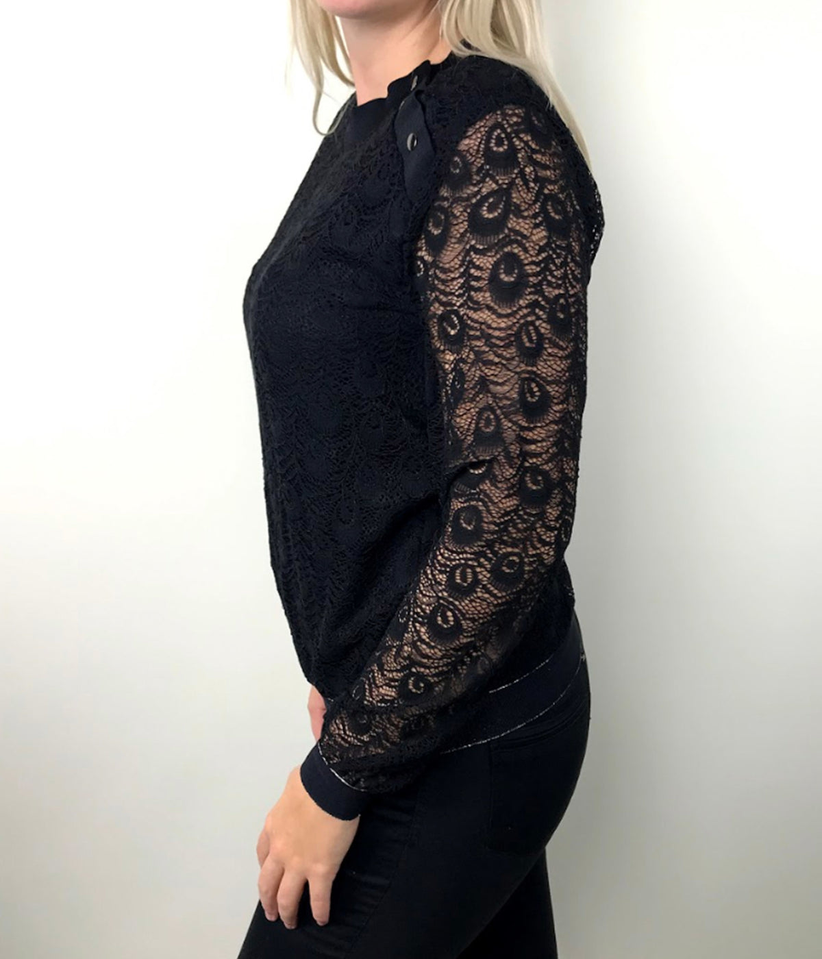 diskriminerende inch Fjord Super fin blonde bluse i sort med sølv glimmer. – Heidisbutik